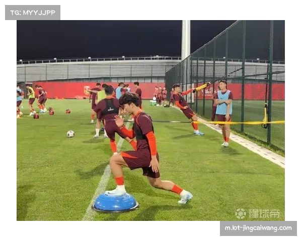 双后腰配置流行 多队采用加强中场控制与防守